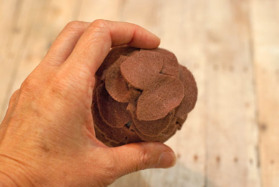 DIY_Felt_Pinecone_Tutorial8