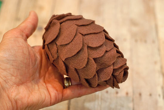 DIY_Felt_Pinecone_Tutorial_main