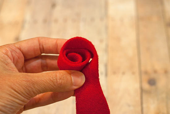 How_to_Make_a_Felt_Rose_Tutorial6