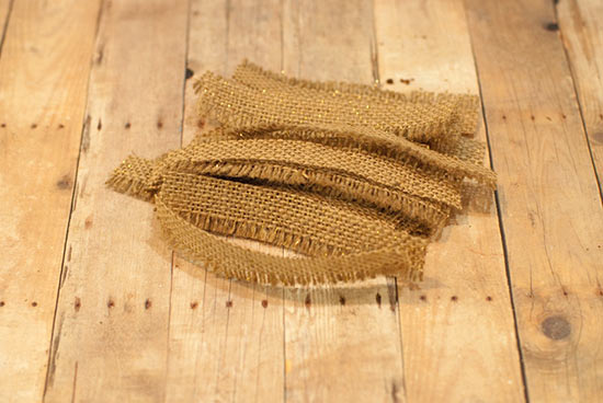 Rustic_Burlap_Christmas_Tree2