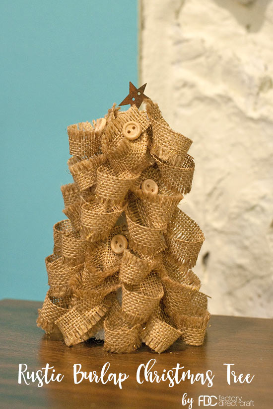 Rustic_Burlap_Christmas_Tree_main