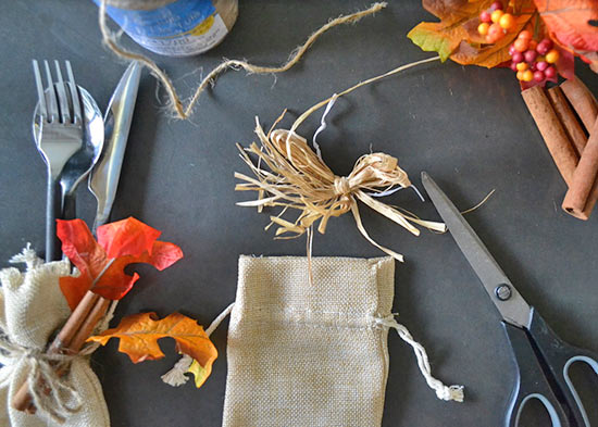 Thanksgiving_Silverware_Holder_Tutorial2