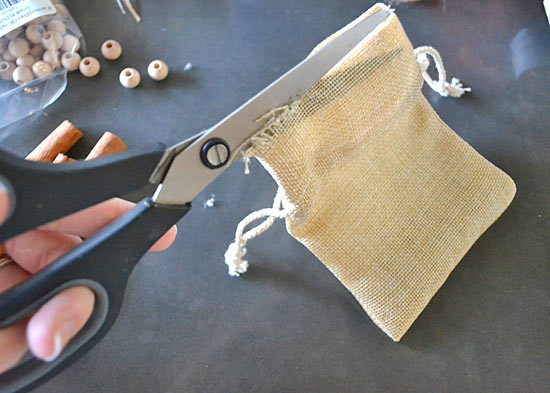 Thanksgiving_Silverware_Holder_Tutorial3