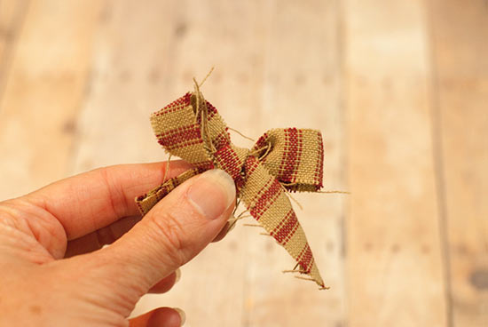 Primitive_Jingle_Bell_Ornaments3