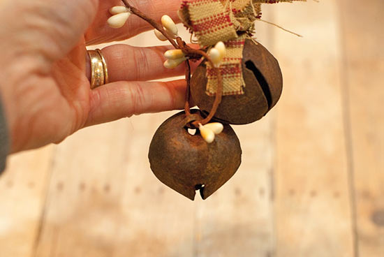 Primitive_Jingle_Bell_Ornaments6