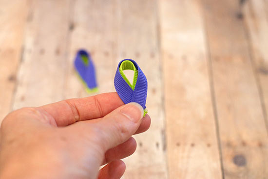 Peacock_Ribbon_Hair_Clip_Tutorial5