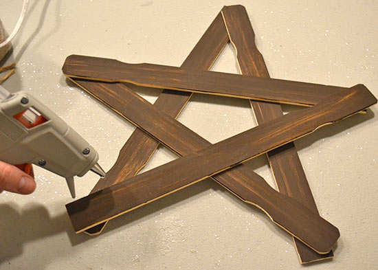 Rustic_Christmas_Star_Wall_Hanging3