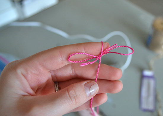 DIY_Valentine_Heart_Ornaments10