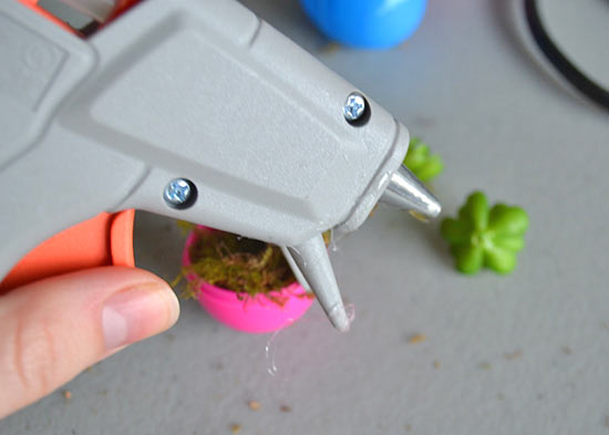 Easter_Egg_Succulent_Planters_Tutorial6