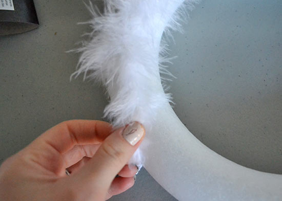 Fuzzy_Easter_Bunny_Wreath_Tutorial7