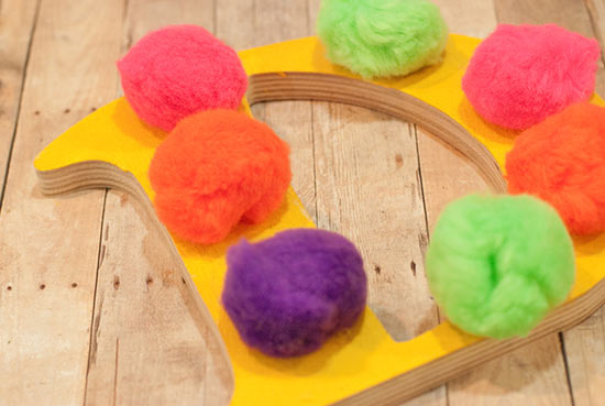 Pom_Pom_Monogram_Tutorial4