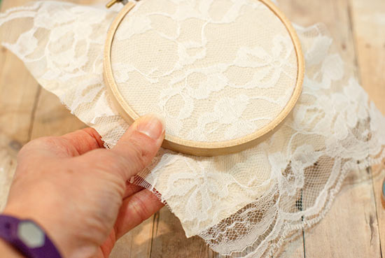 Easter_Themed_Embroidery_Hoop2