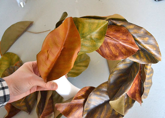 DIY_Magnolia_Wreath7