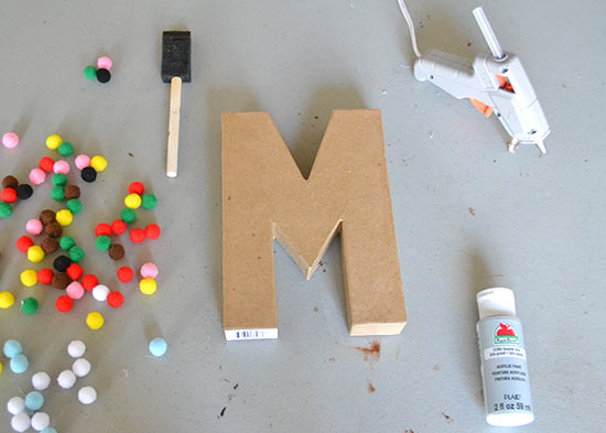 Pompom_Monogram_Letter_Tutorial2
