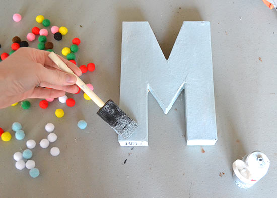 Pompom_Monogram_Letter_Tutorial4