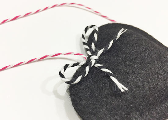 DIY_Felt_Heart_Mobile_Tutorial7