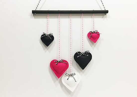 DIY_Felt_Heart_Mobile_Tutorial_main