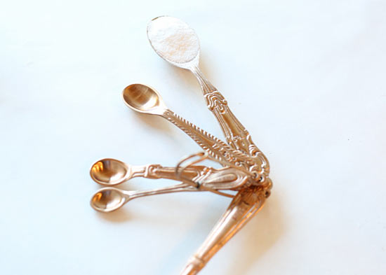 DIY_Sparkling_Icicle_Ornaments6