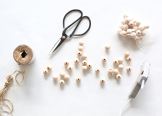 Wooden_Bead_Tassel_Garland1