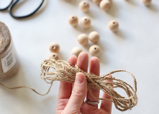 Wooden_Bead_Tassel_Garland2