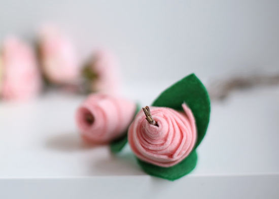 Woodland_Felt_Roses_Tutorial10