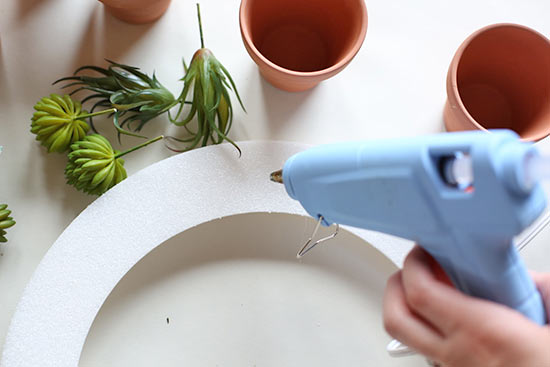 Mossy_Succulent_Wreath_Tutorial5