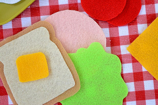 Simple_No_Sew_Felt_Food7
