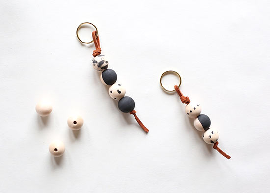 Wooden_Bead_Keychain_Tutorial9