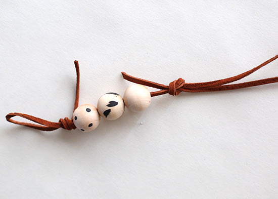 Wooden_Bead_Necklace_Tutorial5
