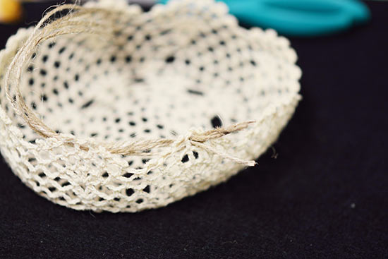 DIY_Doily_Flower_Girl_Basket4