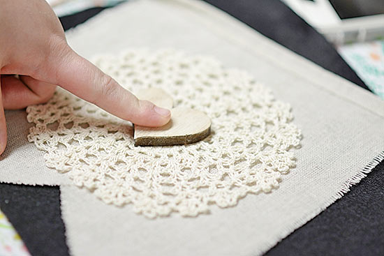 DIY_Rustic_Doily_Pennant3
