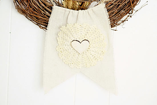 DIY_Rustic_Doily_Pennant5