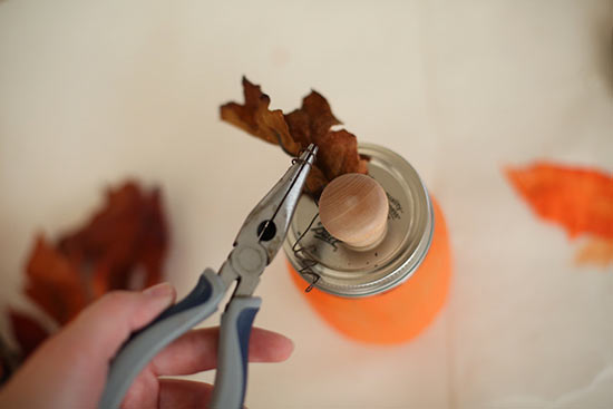 DIY_Mason_Jar_Pumpkin7