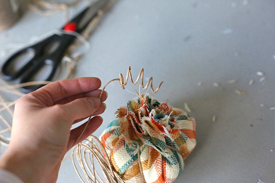 DIY_Stuffed_Fabric_Pumpkins11