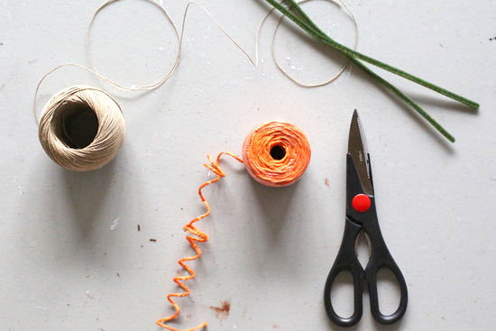 DIY_Twine_Pumpkin_Garland_Tutorial2