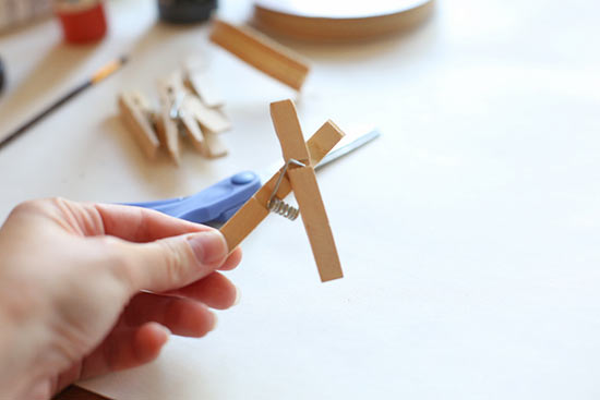 Snowman_Clothespin_Ornament_Tutorial3