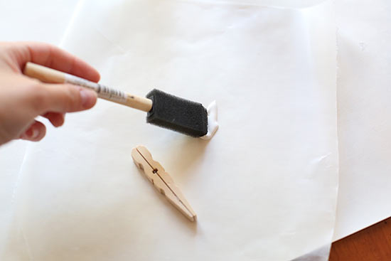 Snowman_Clothespin_Ornament_Tutorial5