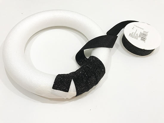 Black_Cat_Face_Halloween_Wreath5