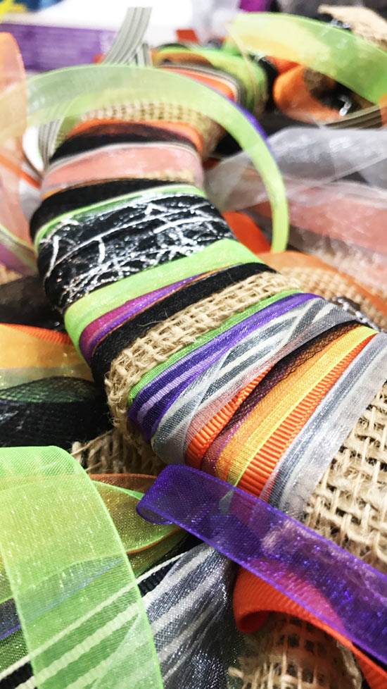 Halloween-Ribbon-Wreath4