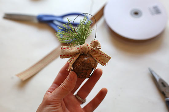 Primitive_Jingle_Bell_Ornament6