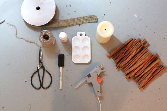 DIY_Rustic_Cinnamon_Stick_Candle2