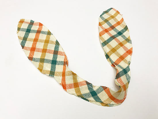 DIY_Bunny_Ears_Headband_Tutorial4a