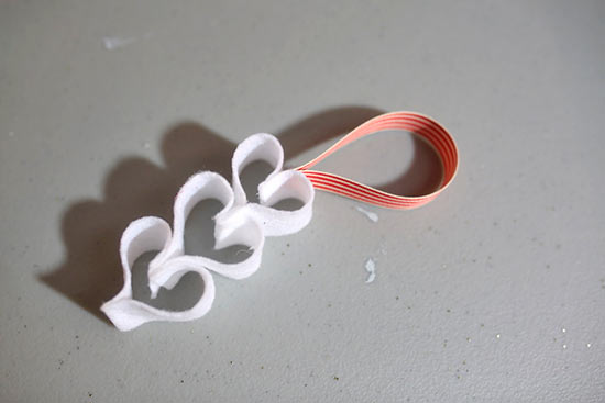 Felt_Heart_Ornament7