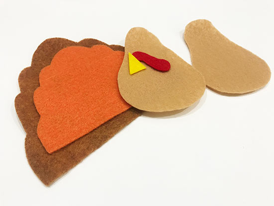 Tom_the_Turkey_Finger_Puppet1