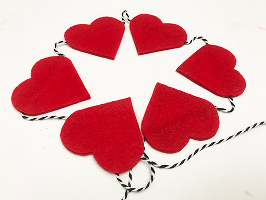 Felt_Heart_Garland4
