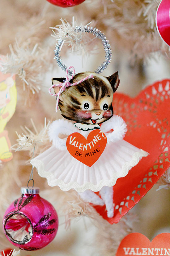Paper_Pipe_Cleaner_Dolls12