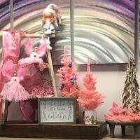 Pink Christmas Decor